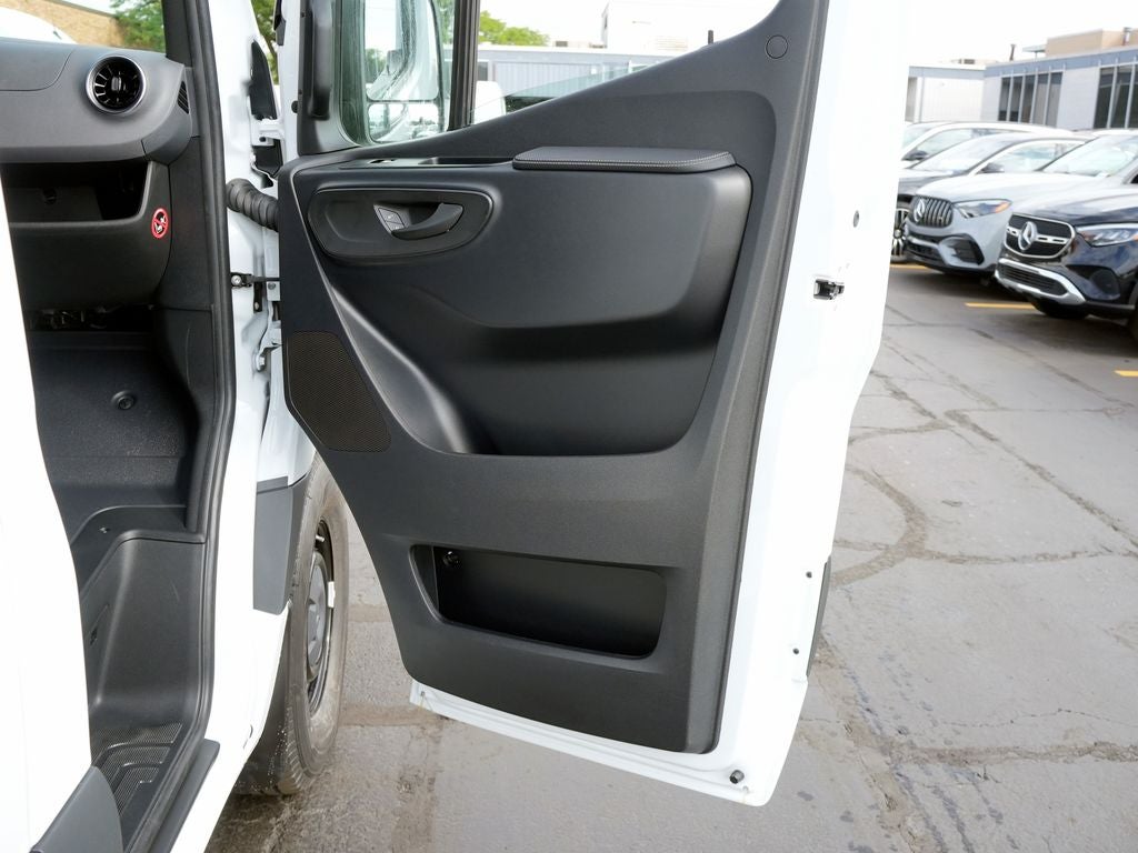 2026 Mercedes-Benz Sprinter 2500 Cargo 144 WB