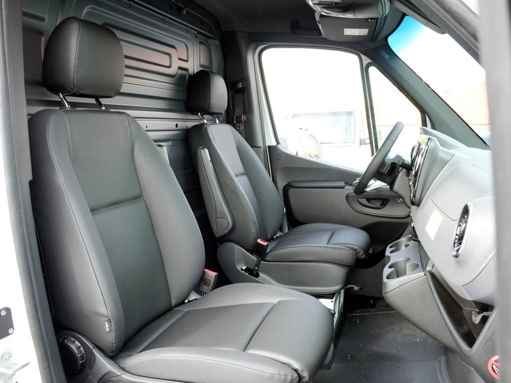 2026 Mercedes-Benz Sprinter 2500 Cargo 144 WB