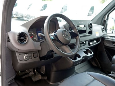 2025 Mercedes-Benz Sprinter 2500 Cargo 144 WB