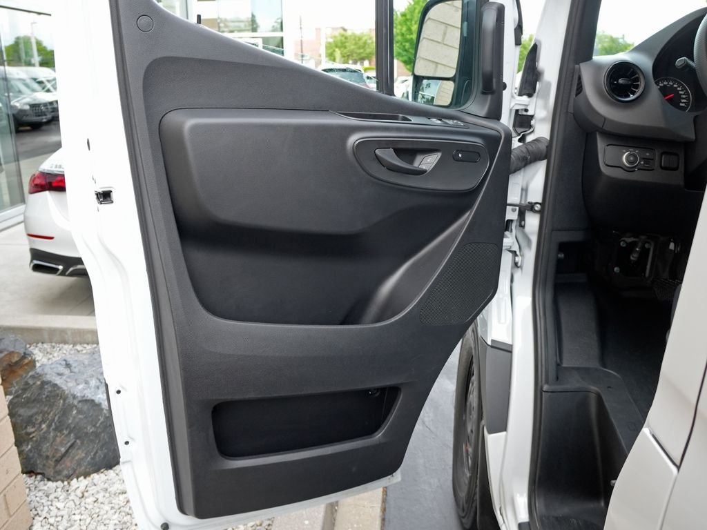 2025 Mercedes-Benz Sprinter 2500 Cargo 144 WB