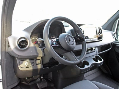2025 Mercedes-Benz Sprinter 2500 Cargo 144 WB