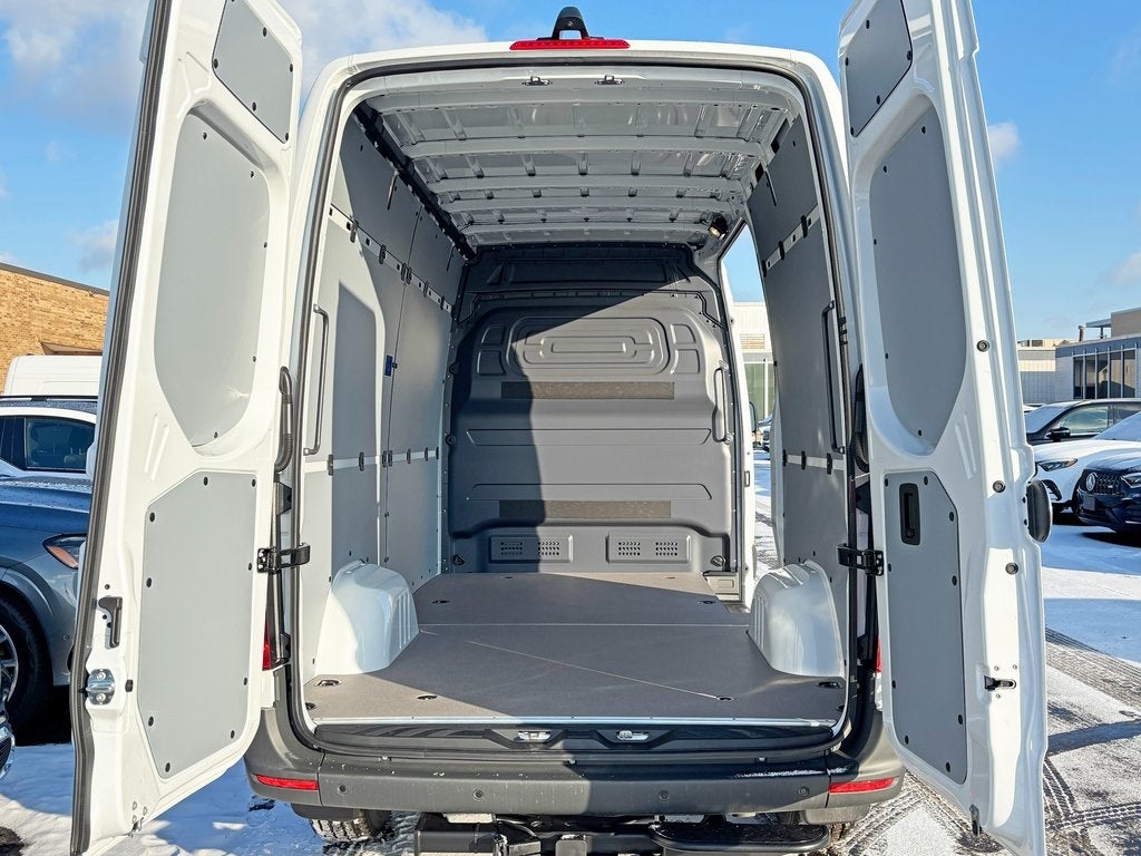 2026 Mercedes-Benz Sprinter 2500 Cargo 144 WB