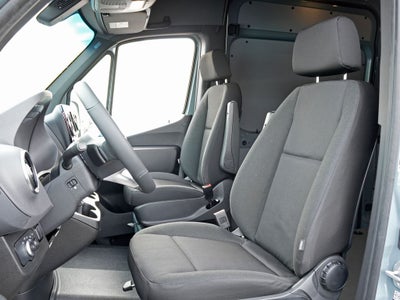 2026 Mercedes-Benz Sprinter 2500 Cargo 144 WB