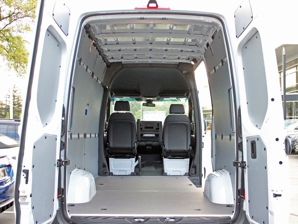 2025 Mercedes-Benz Sprinter 2500 Cargo 144 WB