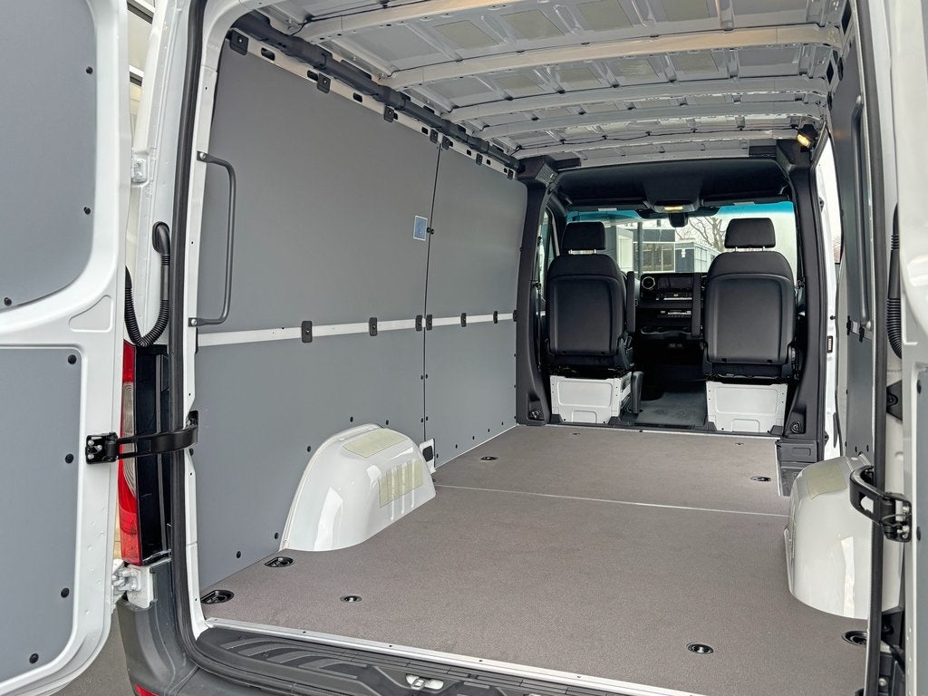 2026 Mercedes-Benz Sprinter 2500 Cargo 144 WB
