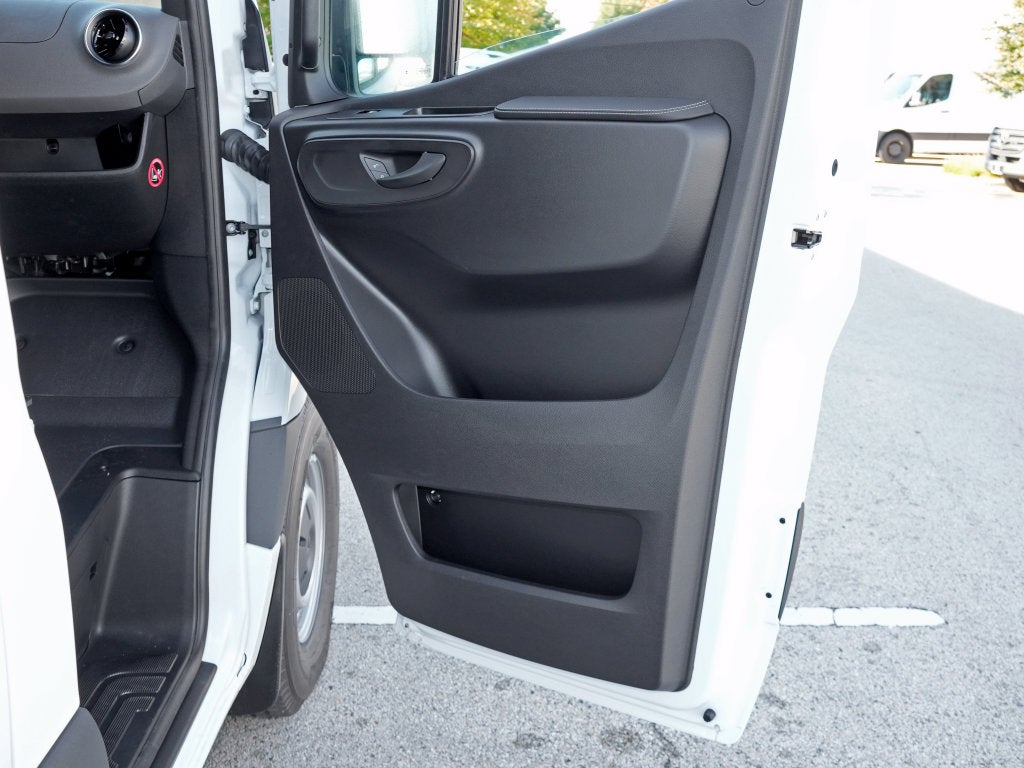 2026 Mercedes-Benz Sprinter 2500 Cargo 144 WB