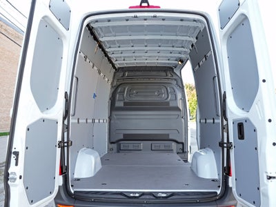 2026 Mercedes-Benz Sprinter 2500 Cargo 144 WB