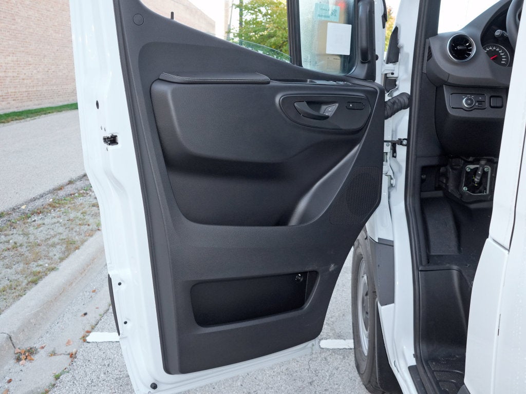 2026 Mercedes-Benz Sprinter 2500 Cargo 144 WB