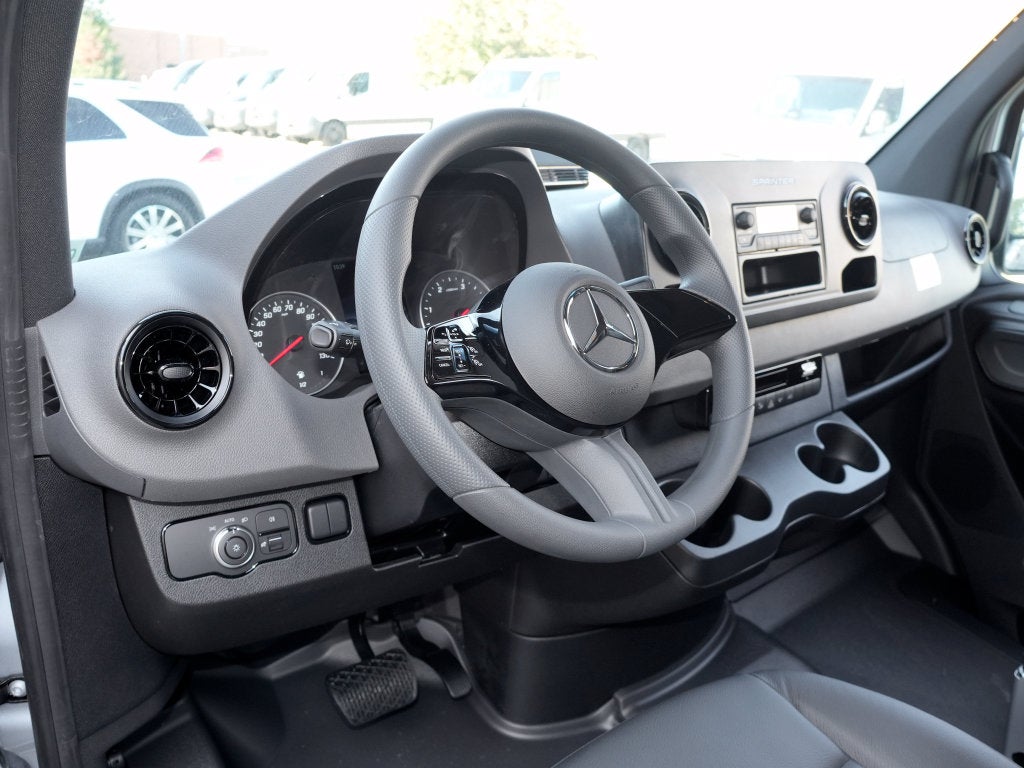 2026 Mercedes-Benz Sprinter 2500 Cargo 144 WB
