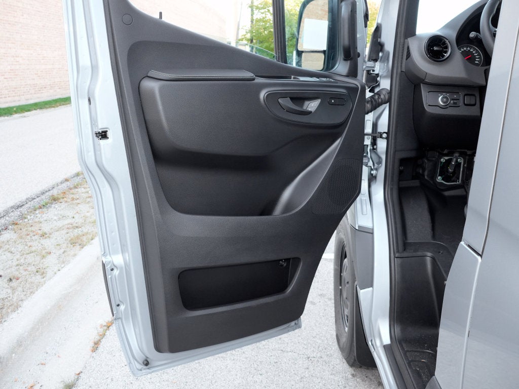 2026 Mercedes-Benz Sprinter 2500 Cargo 144 WB