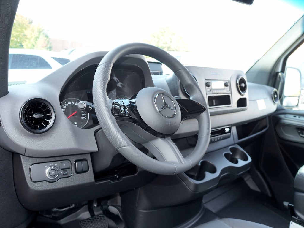 2026 Mercedes-Benz Sprinter 2500 Cargo 144 WB