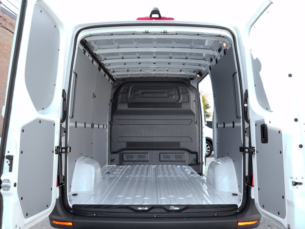 2026 Mercedes-Benz Sprinter 2500 Cargo 144 WB