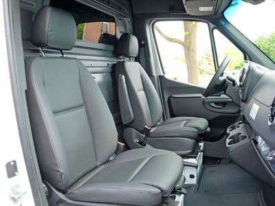 2026 Mercedes-Benz Sprinter 2500 Cargo 144 WB