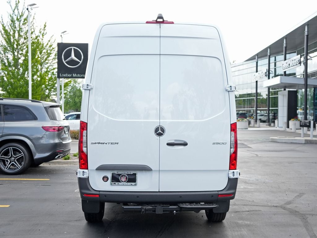 2026 Mercedes-Benz Sprinter 2500 Cargo 144 WB