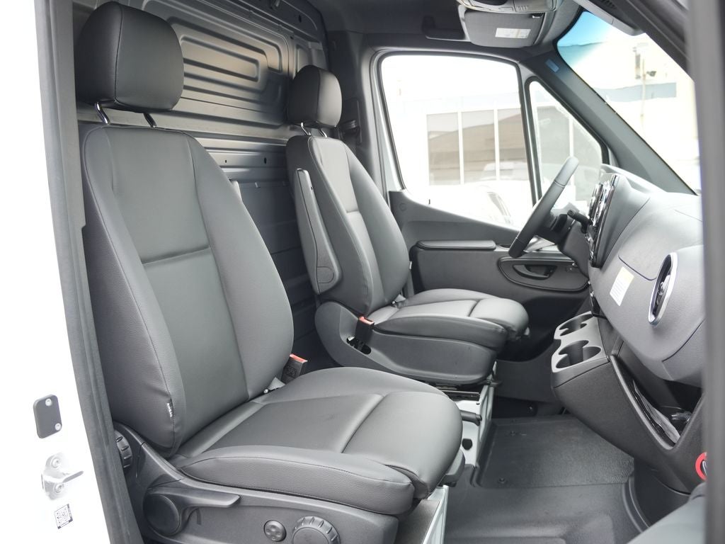 2026 Mercedes-Benz Sprinter 2500 Cargo 144 WB