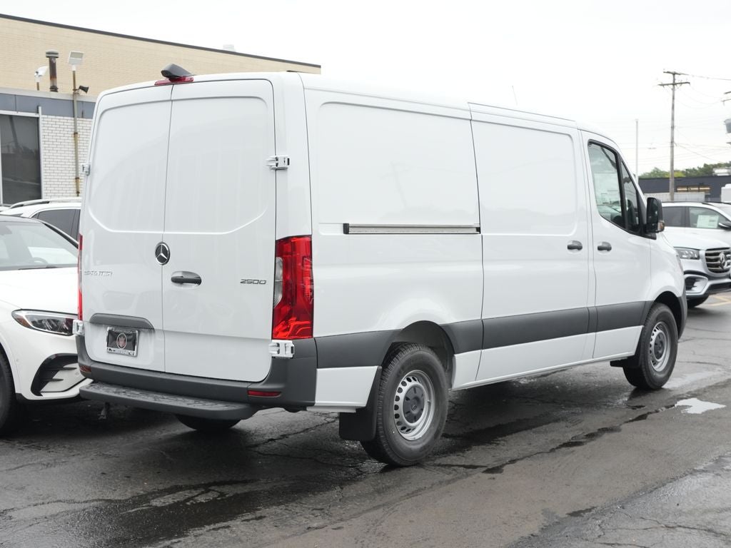 2026 Mercedes-Benz Sprinter 2500 Cargo 144 WB