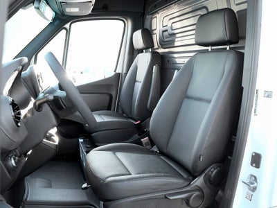2025 Mercedes-Benz Sprinter 2500 Cargo 144 WB