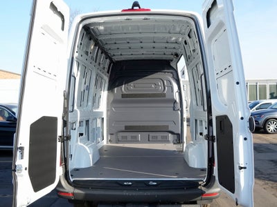 2025 Mercedes-Benz Sprinter 2500 Cargo 144 WB
