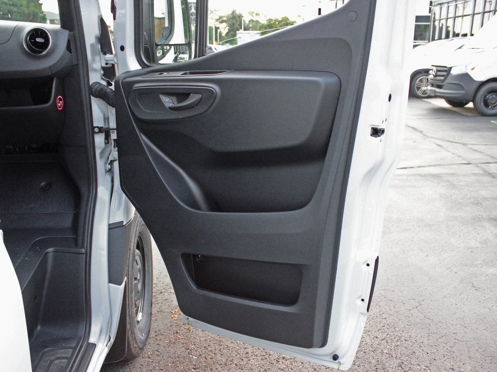 2025 Mercedes-Benz Sprinter 2500 Cargo 144 WB