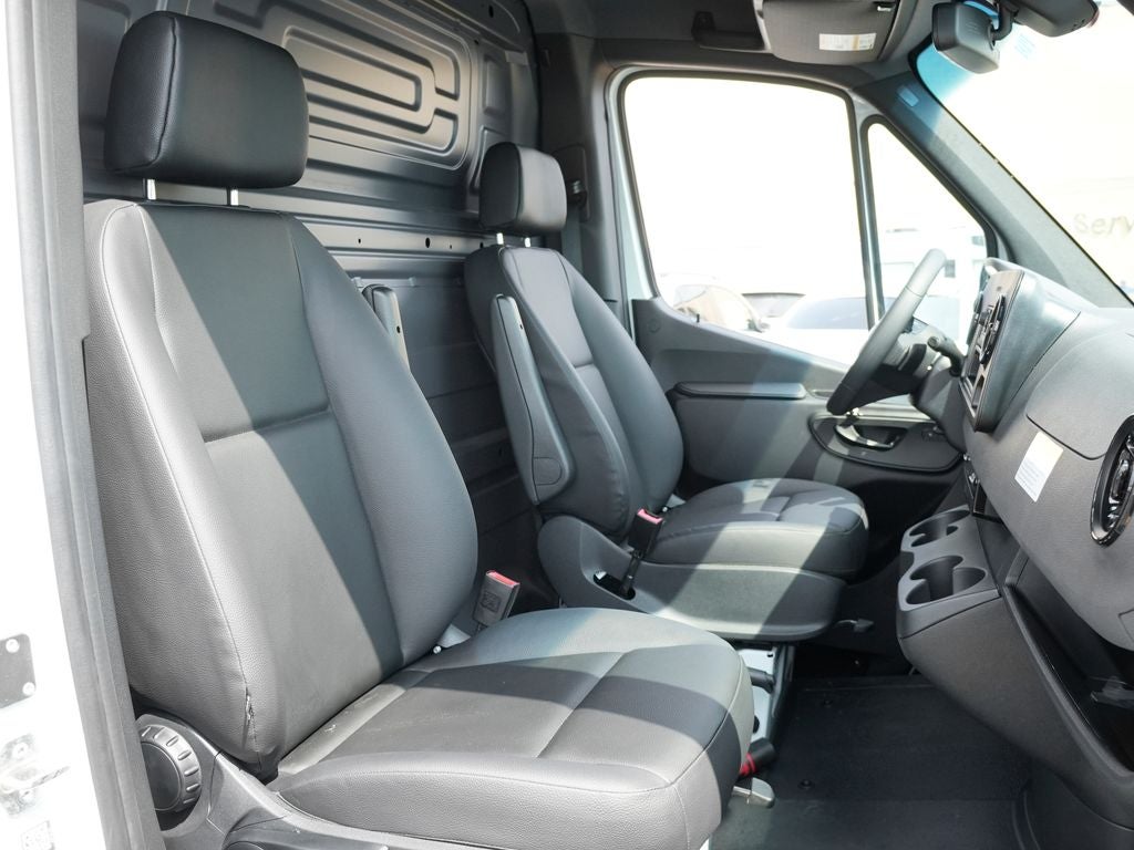 2026 Mercedes-Benz Sprinter 2500 Cargo 144 WB