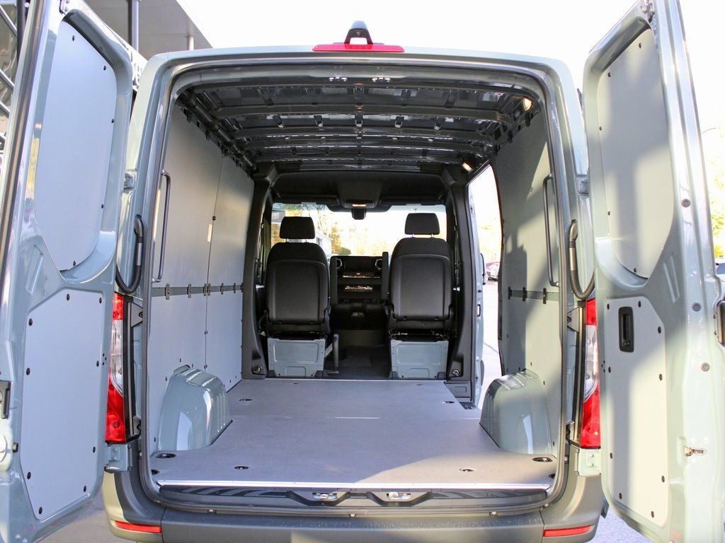 2026 Mercedes-Benz Sprinter 2500 Cargo 144 WB