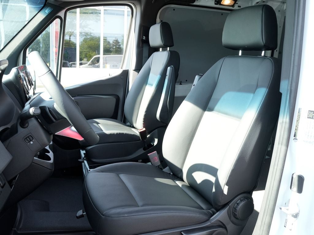 2026 Mercedes-Benz Sprinter 2500 Cargo 144 WB