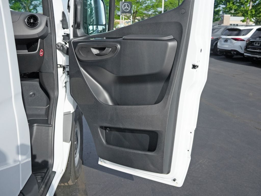 2026 Mercedes-Benz Sprinter 2500 Cargo 144 WB
