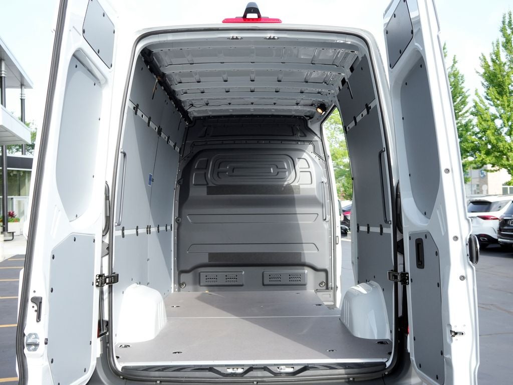 2026 Mercedes-Benz Sprinter 2500 Cargo 144 WB