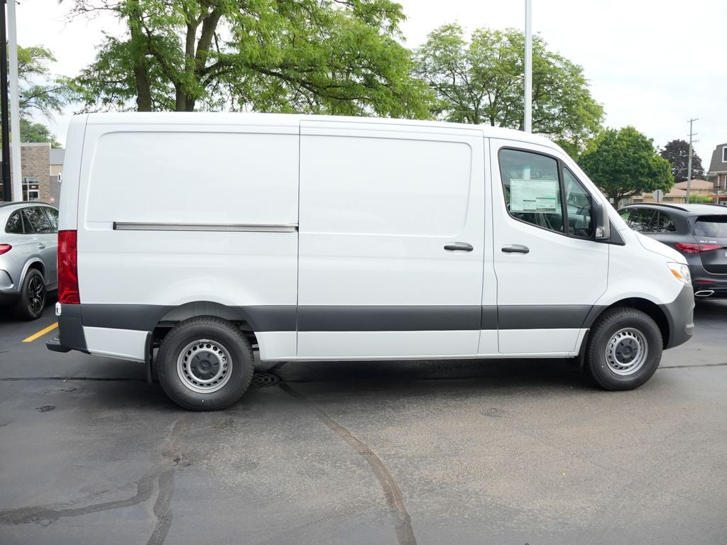 2026 Mercedes-Benz Sprinter 2500 Cargo 144 WB