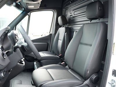 2025 Mercedes-Benz Sprinter 2500 Cargo 144 WB