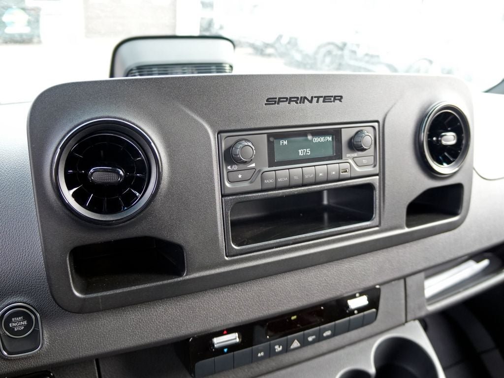 2025 Mercedes-Benz Sprinter 2500 Cargo 144 WB