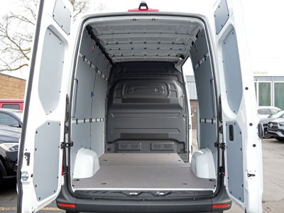 2025 Mercedes-Benz Sprinter 2500 Cargo 144 WB