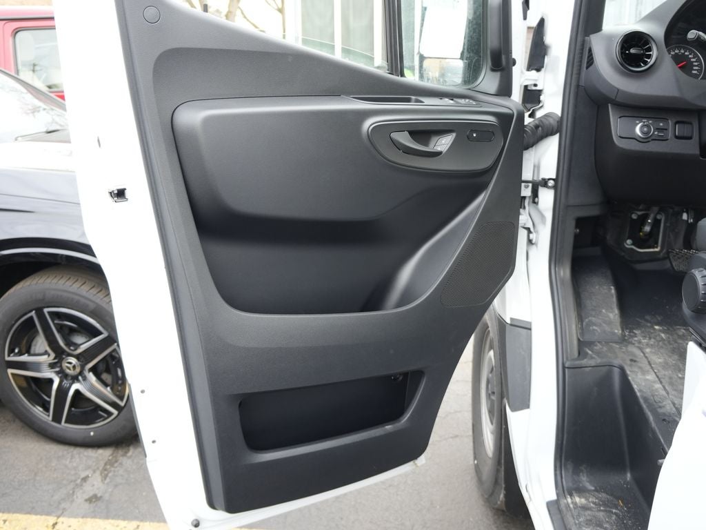 2025 Mercedes-Benz Sprinter 2500 Cargo 144 WB