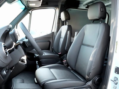 2026 Mercedes-Benz Sprinter 2500 Cargo 144 WB