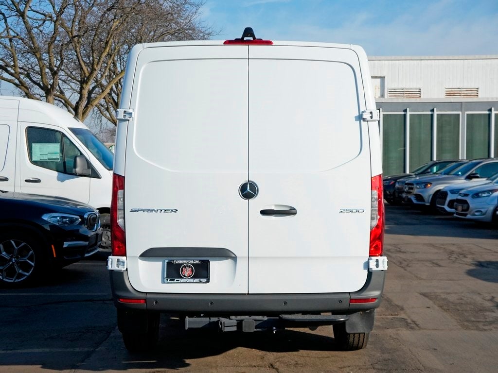 2026 Mercedes-Benz Sprinter 2500 Cargo 144 WB