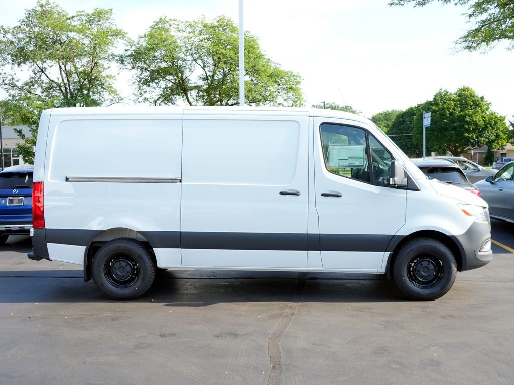 2026 Mercedes-Benz Sprinter 2500 Cargo 144 WB