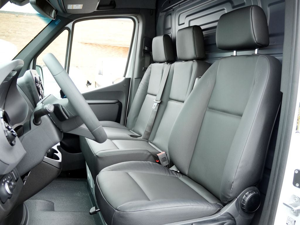 2026 Mercedes-Benz Sprinter 2500 Cargo 144 WB