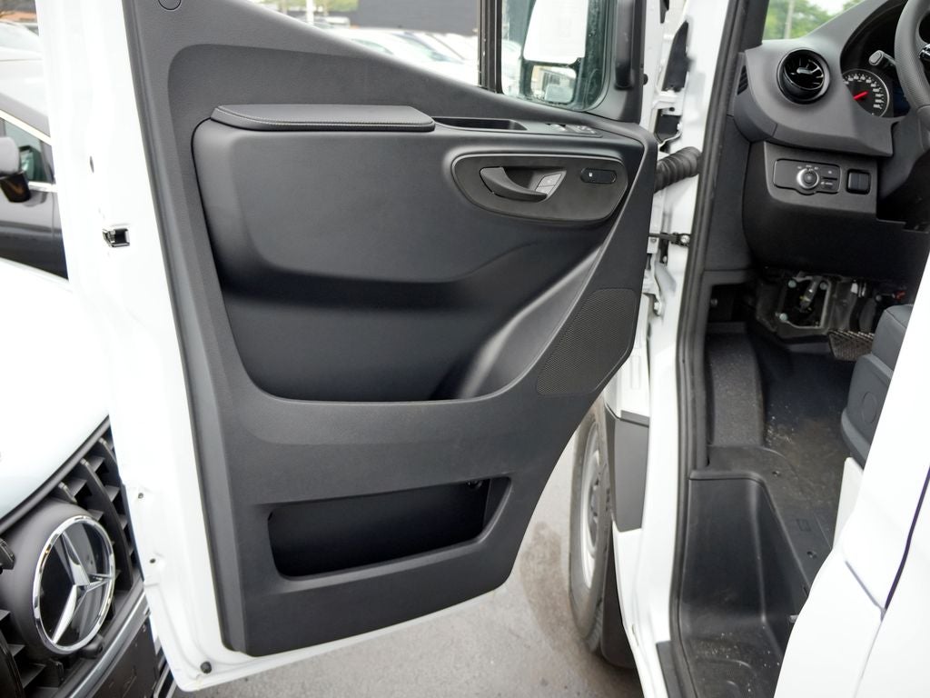 2026 Mercedes-Benz Sprinter 2500 Cargo 144 WB