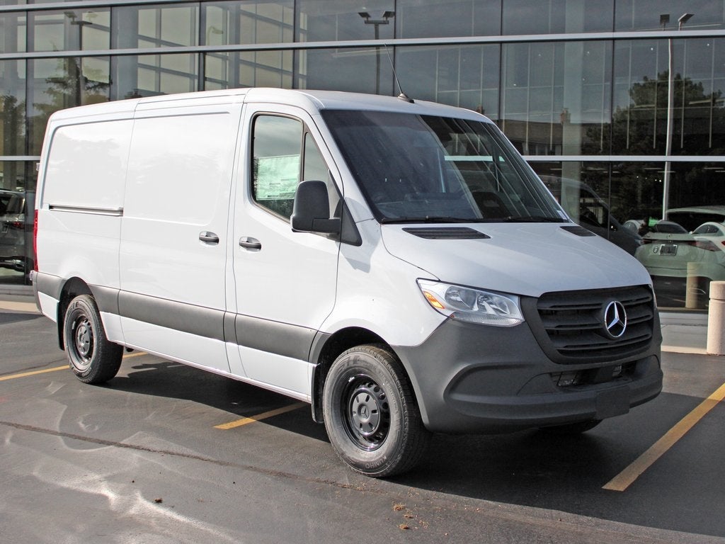 2025 Mercedes-Benz Sprinter 2500 Cargo 144 WB
