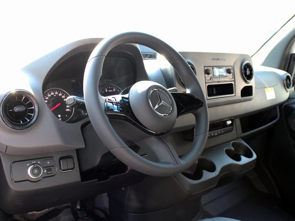 2025 Mercedes-Benz Sprinter 2500 Cargo 144 WB