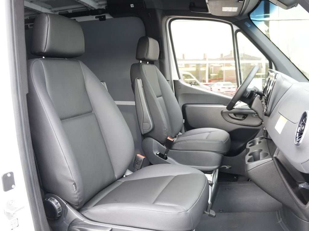 2026 Mercedes-Benz Sprinter 2500 Cargo 144 WB