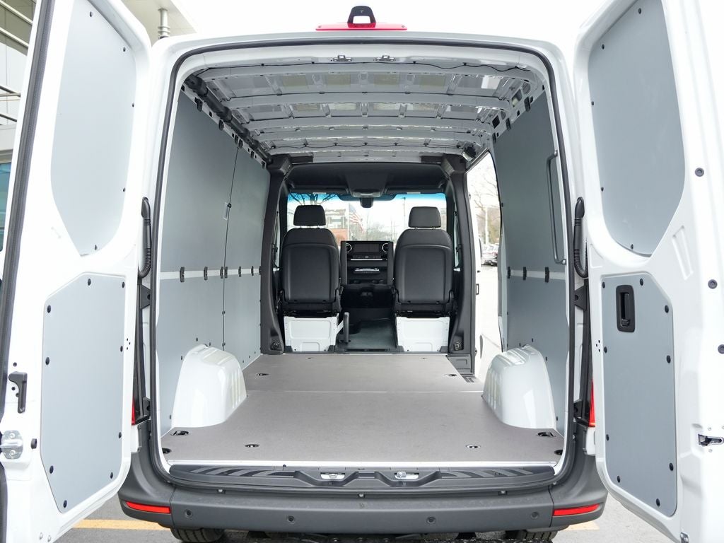2026 Mercedes-Benz Sprinter 2500 Cargo 144 WB