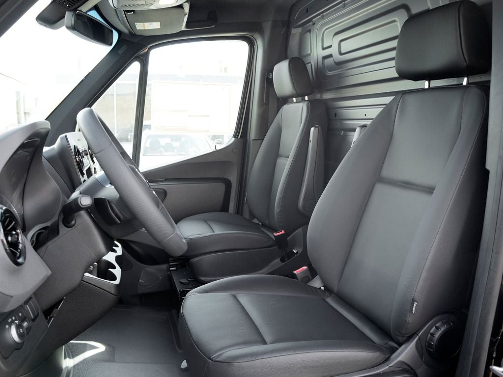 2026 Mercedes-Benz Sprinter 2500 Cargo 144 WB
