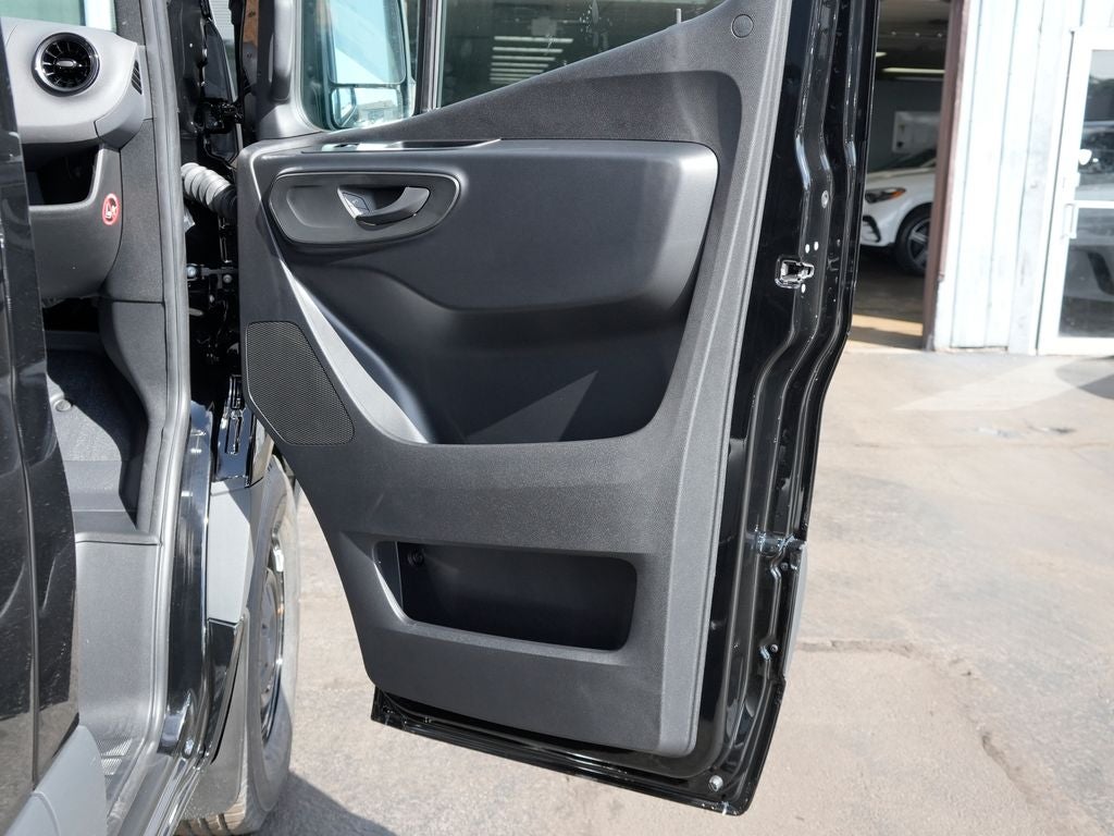 2026 Mercedes-Benz Sprinter 2500 Cargo 144 WB