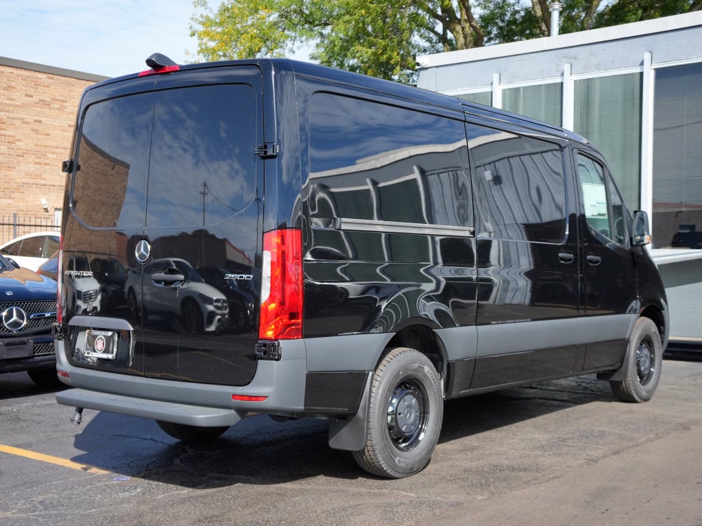 2026 Mercedes-Benz Sprinter 2500 Cargo 144 WB