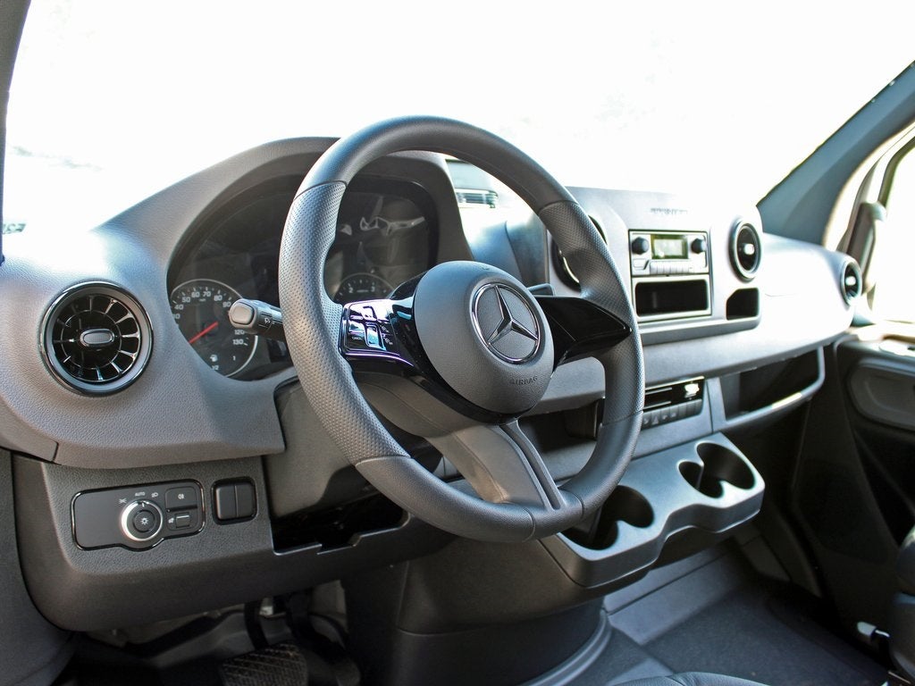 2025 Mercedes-Benz Sprinter 2500 Cargo 144 WB