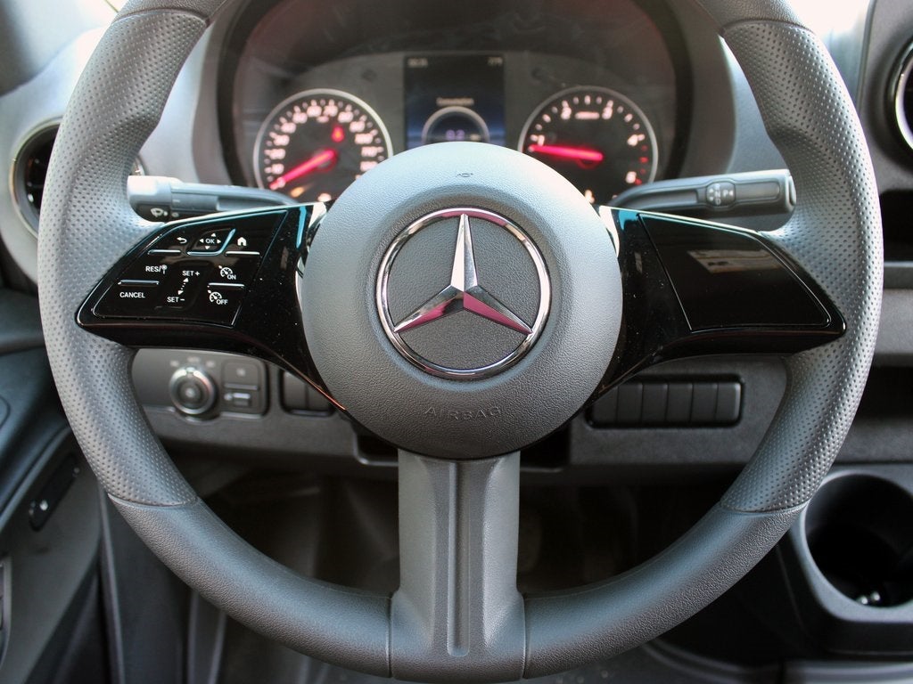 2025 Mercedes-Benz Sprinter 2500 Cargo 144 WB