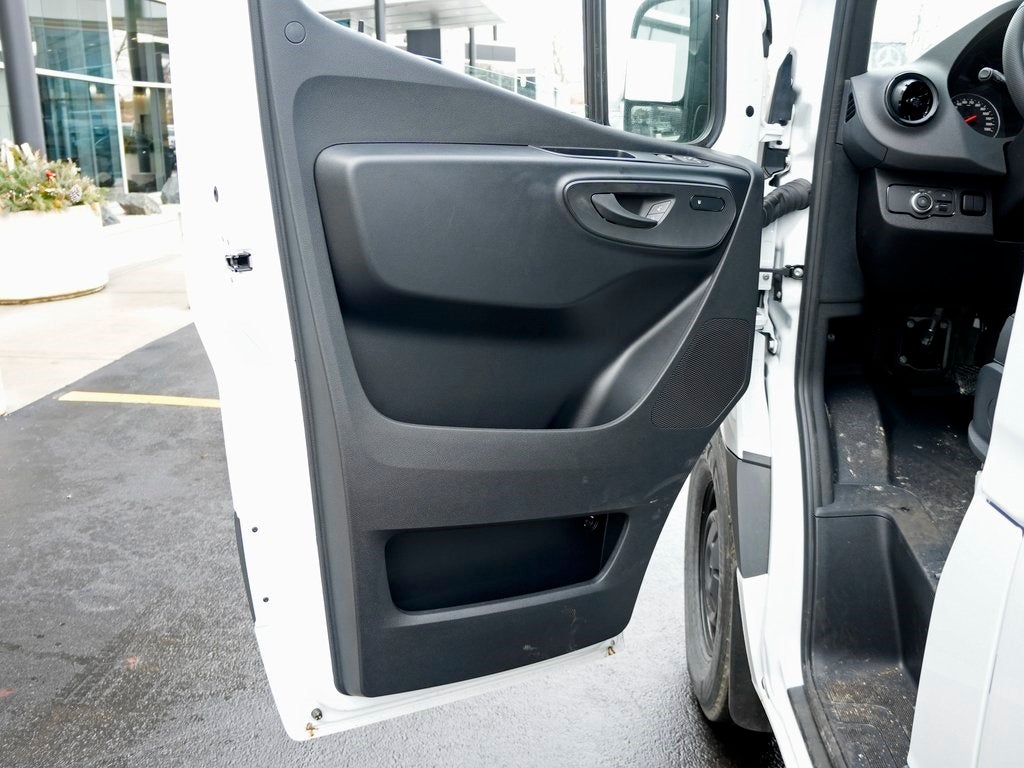 2025 Mercedes-Benz Sprinter 2500 Cargo 144 WB