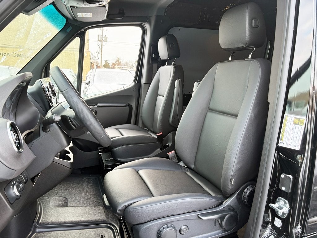 2026 Mercedes-Benz Sprinter 2500 Cargo 144 WB