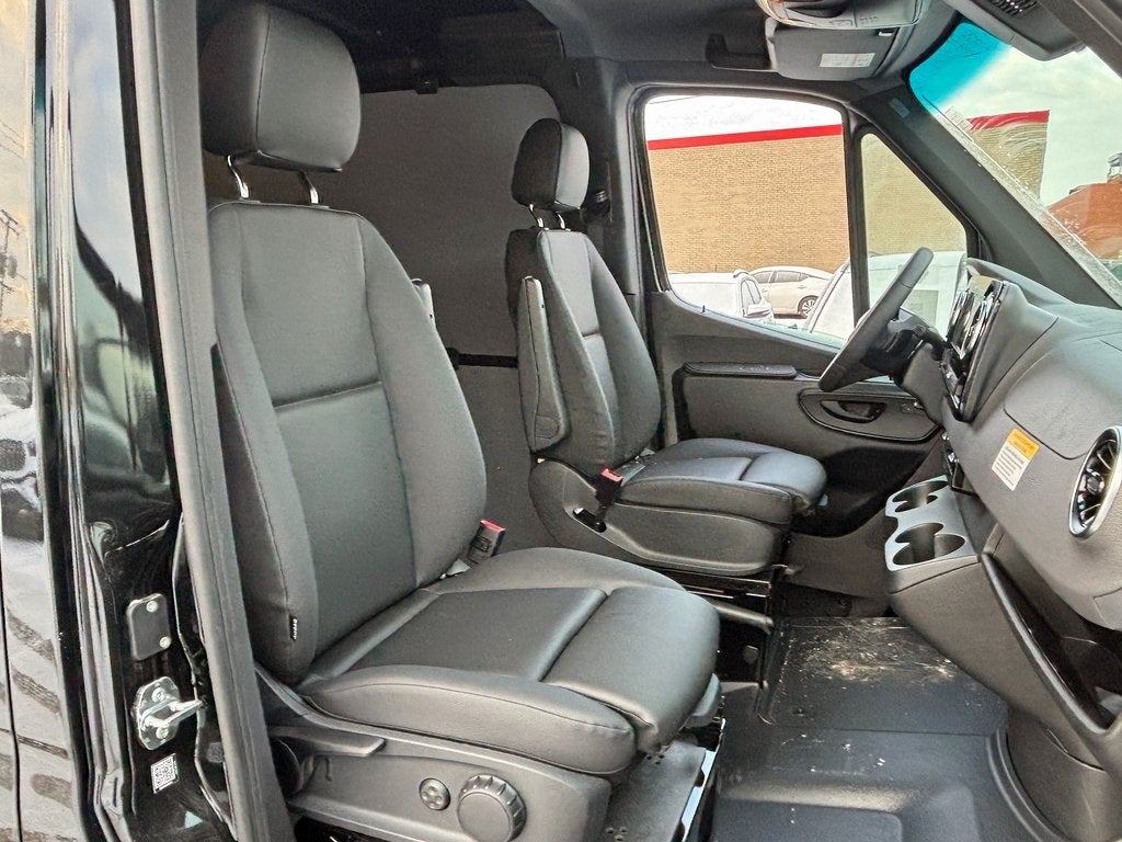 2026 Mercedes-Benz Sprinter 2500 Cargo 144 WB